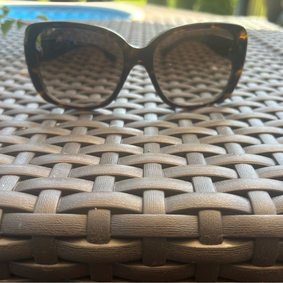 CHANEL Accessories - CHANEL 5234-Q sunglasses in tortoise shell with signature gold CC logo